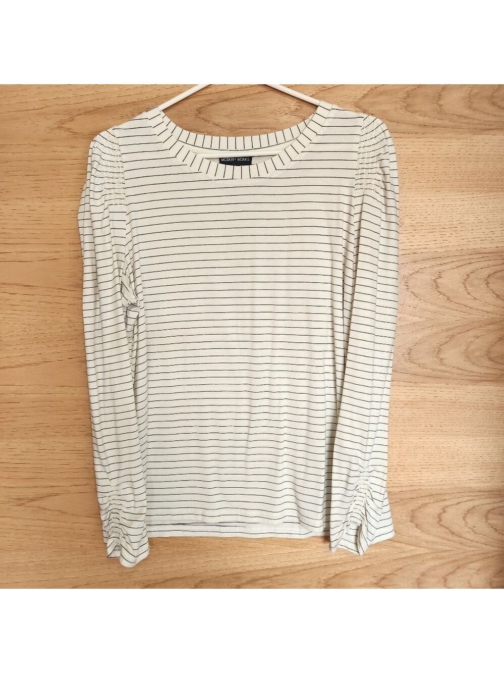 MODERN WORKS ELLA STRIPE LONG SLEEVE TEE RUCHED SHOULDER AND CUFF CREAM BLACK LG